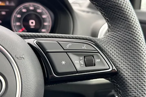 DG75XEV Audi Q2 Black Edition 30 TFSI  116 PS 6-speed Thumbnail #28