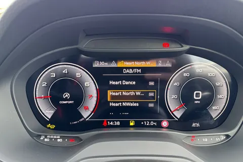 DG75XEV Audi Q2 Black Edition 30 TFSI  116 PS 6-speed Thumbnail #32