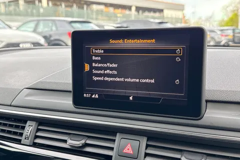 FB19OLU Audi A4 Black Edition 45 TFSI quattro 245 PS S tronic Thumbnail #36