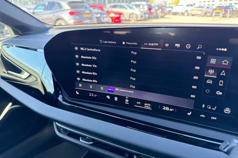  Audi A5 2.0 TDI S line Saloon S Tronic quattro Euro 6 (s/s) 5dr Thumbnail #35