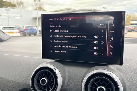 DG75XEV Audi Q2 Black Edition 30 TFSI  116 PS 6-speed Thumbnail #46