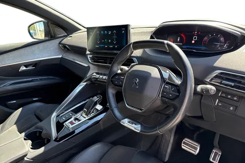 13 of 66 for PEUGEOT 3008 1.2 PureTech GT Premium EAT Euro 6 (s/s) 5dr