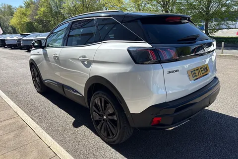 28 of 66 for PEUGEOT 3008 1.2 PureTech GT Premium EAT Euro 6 (s/s) 5dr