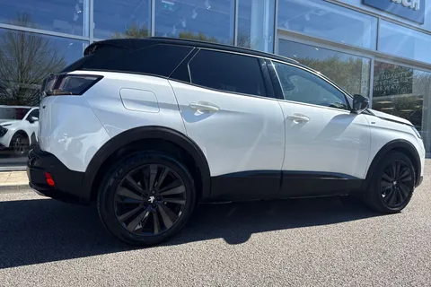 33 of 66 for PEUGEOT 3008 1.2 PureTech GT Premium EAT Euro 6 (s/s) 5dr