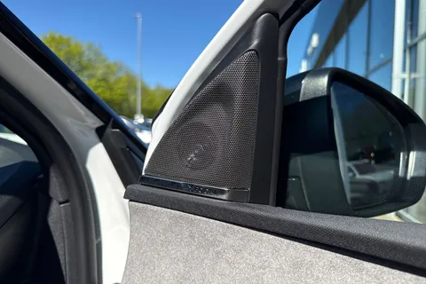 36 of 66 for PEUGEOT 3008 1.2 PureTech GT Premium EAT Euro 6 (s/s) 5dr