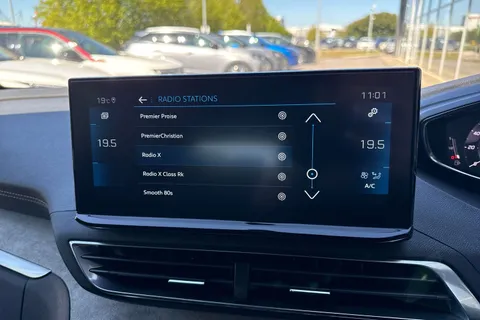 45 of 66 for PEUGEOT 3008 1.2 PureTech GT Premium EAT Euro 6 (s/s) 5dr