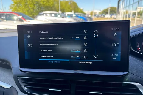 51 of 66 for PEUGEOT 3008 1.2 PureTech GT Premium EAT Euro 6 (s/s) 5dr