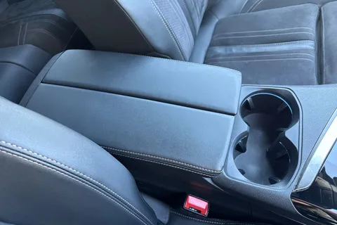 58 of 66 for PEUGEOT 3008 1.2 PureTech GT Premium EAT Euro 6 (s/s) 5dr