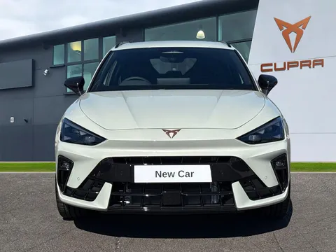  CUPRA Leon 1.5 eHybrid 25.8kWh Shadow Edition DSG Euro 6 (s/s) 5dr Thumbnail #6