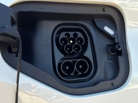  CUPRA Leon 1.5 eHybrid 25.8kWh Shadow Edition DSG Euro 6 (s/s) 5dr Thumbnail #28