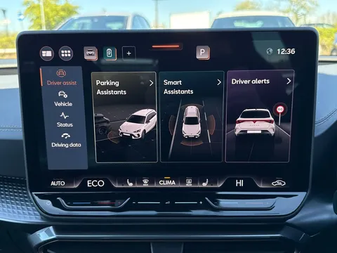  CUPRA Leon 1.5 eHybrid 25.8kWh Shadow Edition DSG Euro 6 (s/s) 5dr Thumbnail #41