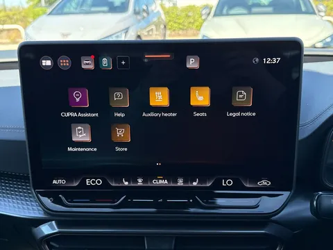  CUPRA Leon 1.5 eHybrid 25.8kWh Shadow Edition DSG Euro 6 (s/s) 5dr Thumbnail #46