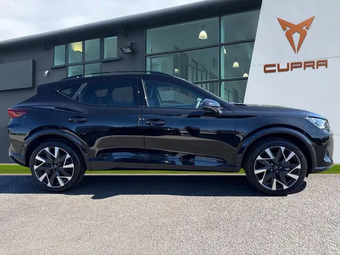  CUPRA Formentor 1.5 eHybrid 25.8kWh V2 DSG Euro 6 (s/s) 5dr Thumbnail #4
