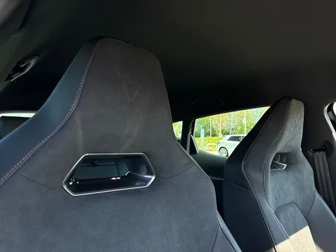  CUPRA Formentor 1.5 eHybrid 25.8kWh V2 DSG Euro 6 (s/s) 5dr Thumbnail #21