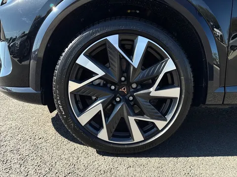  CUPRA Formentor 1.5 eHybrid 25.8kWh V2 DSG Euro 6 (s/s) 5dr Thumbnail #23