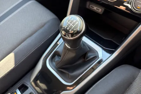 CY20EPK Volkswagen T-Roc 1.0 TSI Design 5dr ⭐Rear Camera, Park Assist⭐ Thumbnail #24