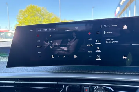 KP25NCO PEUGEOT 3008 1.2 GT e-DSC6 Euro 6 (s/s) 5dr Thumbnail #22