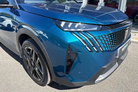 KP25NCO PEUGEOT 3008 1.2 GT e-DSC6 Euro 6 (s/s) 5dr Thumbnail #25