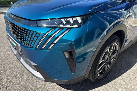 KP25NCO PEUGEOT 3008 1.2 GT e-DSC6 Euro 6 (s/s) 5dr Thumbnail #26