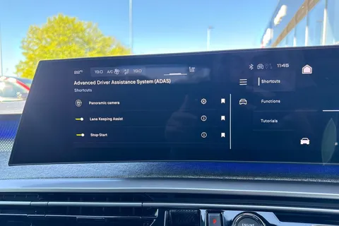 KP25NCO PEUGEOT 3008 1.2 GT e-DSC6 Euro 6 (s/s) 5dr Thumbnail #51