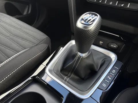 MW72VXC Kia Xceed 1.5 T-GDi GT-Line Euro 6 (s/s) 5dr Thumbnail #38