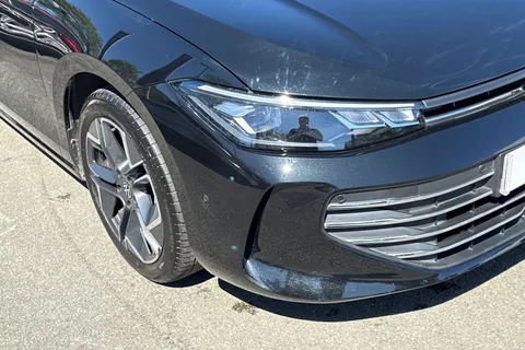 DF25NBL Volkswagen Passat 1.5 TSI eHybrid 204PS Life 5dr DSG ⭐18' 'York' Dark Graphite Alloys⭐ Thumbnail #10