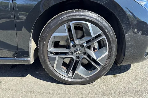DF25NBL Volkswagen Passat 1.5 TSI eHybrid 204PS Life 5dr DSG ⭐18' 'York' Dark Graphite Alloys⭐ Thumbnail #11