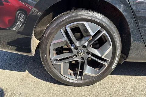 DF25NBL Volkswagen Passat 1.5 TSI eHybrid 204PS Life 5dr DSG ⭐18' 'York' Dark Graphite Alloys⭐ Thumbnail #12