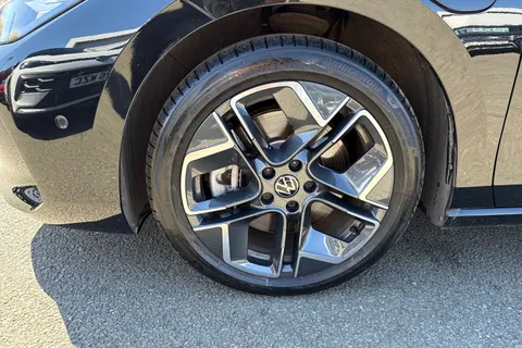 DF25NBL Volkswagen Passat 1.5 TSI eHybrid 204PS Life 5dr DSG ⭐18' 'York' Dark Graphite Alloys⭐ Thumbnail #14