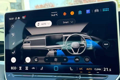 DF25NBL Volkswagen Passat 1.5 TSI eHybrid 204PS Life 5dr DSG ⭐18' 'York' Dark Graphite Alloys⭐ Thumbnail #23