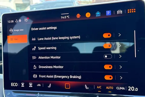 DF25NBL Volkswagen Passat 1.5 TSI eHybrid 204PS Life 5dr DSG ⭐18' 'York' Dark Graphite Alloys⭐ Thumbnail #32