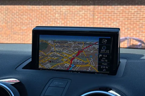 SW66LXJ Audi A1 1.4 TFSI CoD Black Edition Euro 6 (s/s) 3dr Thumbnail #18