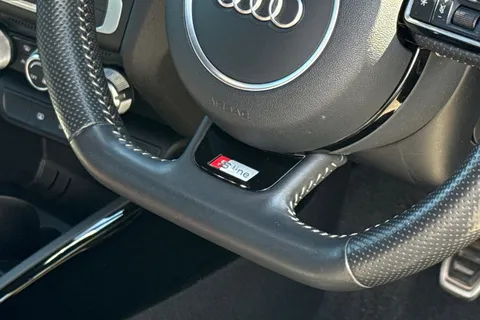 SW66LXJ Audi A1 1.4 TFSI CoD Black Edition Euro 6 (s/s) 3dr Thumbnail #32