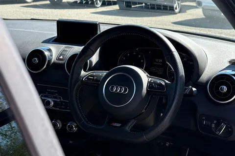 SW66LXJ Audi A1 1.4 TFSI CoD Black Edition Euro 6 (s/s) 3dr Thumbnail #33