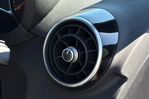 SW66LXJ Audi A1 1.4 TFSI CoD Black Edition Euro 6 (s/s) 3dr Thumbnail #35