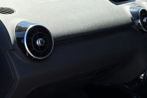 SW66LXJ Audi A1 1.4 TFSI CoD Black Edition Euro 6 (s/s) 3dr Thumbnail #38