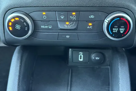 22 of 51 for Ford Focus 1.5 EcoBlue Active Auto Euro 6 (s/s) 5dr