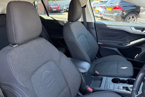 24 of 51 for Ford Focus 1.5 EcoBlue Active Auto Euro 6 (s/s) 5dr