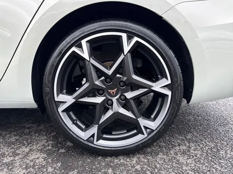 23 of 46 for CUPRA LEON 1.5 eTSI 150 V2 5dr DSG