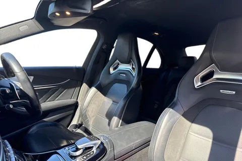 KV67VLD Mercedes-Benz E Class 4.0 E63 V8 BiTurbo AMG SpdS MCT 4MATIC+ Euro 6 (s/s) 4dr Thumbnail #12