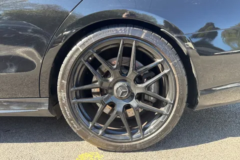 KV67VLD Mercedes-Benz E Class 4.0 E63 V8 BiTurbo AMG SpdS MCT 4MATIC+ Euro 6 (s/s) 4dr Thumbnail #24