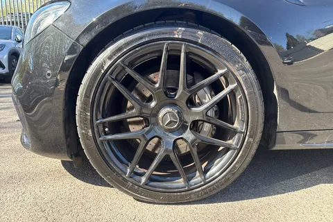 KV67VLD Mercedes-Benz E Class 4.0 E63 V8 BiTurbo AMG SpdS MCT 4MATIC+ Euro 6 (s/s) 4dr Thumbnail #25