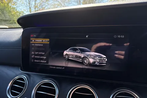 KV67VLD Mercedes-Benz E Class 4.0 E63 V8 BiTurbo AMG SpdS MCT 4MATIC+ Euro 6 (s/s) 4dr Thumbnail #34