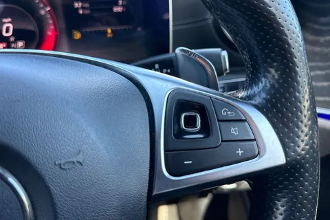 KV67VLD Mercedes-Benz E Class 4.0 E63 V8 BiTurbo AMG SpdS MCT 4MATIC+ Euro 6 (s/s) 4dr Thumbnail #44