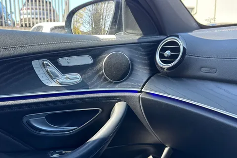 KV67VLD Mercedes-Benz E Class 4.0 E63 V8 BiTurbo AMG SpdS MCT 4MATIC+ Euro 6 (s/s) 4dr Thumbnail #45