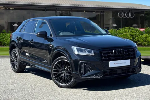 MT22DLX Audi Q2 Black Edition 35 TFSI  150 PS S tronic Thumbnail #1