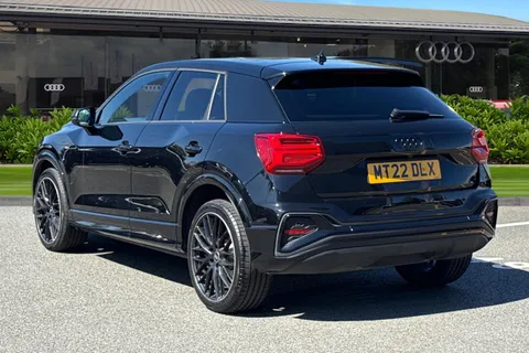 MT22DLX Audi Q2 Black Edition 35 TFSI  150 PS S tronic Thumbnail #2