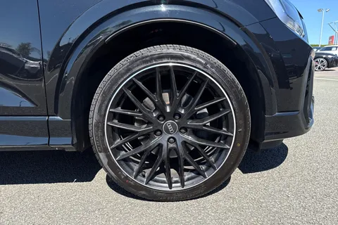 MT22DLX Audi Q2 Black Edition 35 TFSI  150 PS S tronic Thumbnail #10