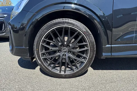 MT22DLX Audi Q2 Black Edition 35 TFSI  150 PS S tronic Thumbnail #13