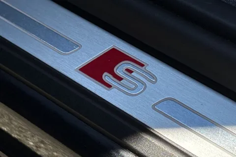 MT22DLX Audi Q2 Black Edition 35 TFSI  150 PS S tronic Thumbnail #39